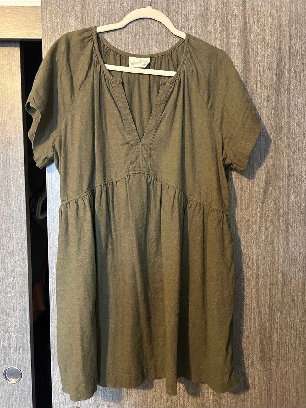 Relaxed Olive Green V-Neck Women's Linen Dress
